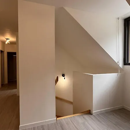 Duplex Pour 8 Pers, 3 Parkings, Proche Centre - Fr-1-234-323 *