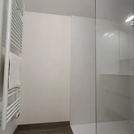 Duplex Pour 8 Pers, 3 Parkings, Proche Centre - Fr-1-234-323